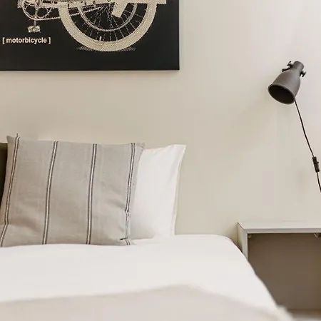 Apartman Beautiful In Downtown - Great Location Riga